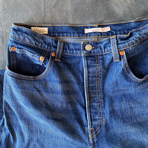 Levi’s Ribcage Bootcut - Picture 9 of 10